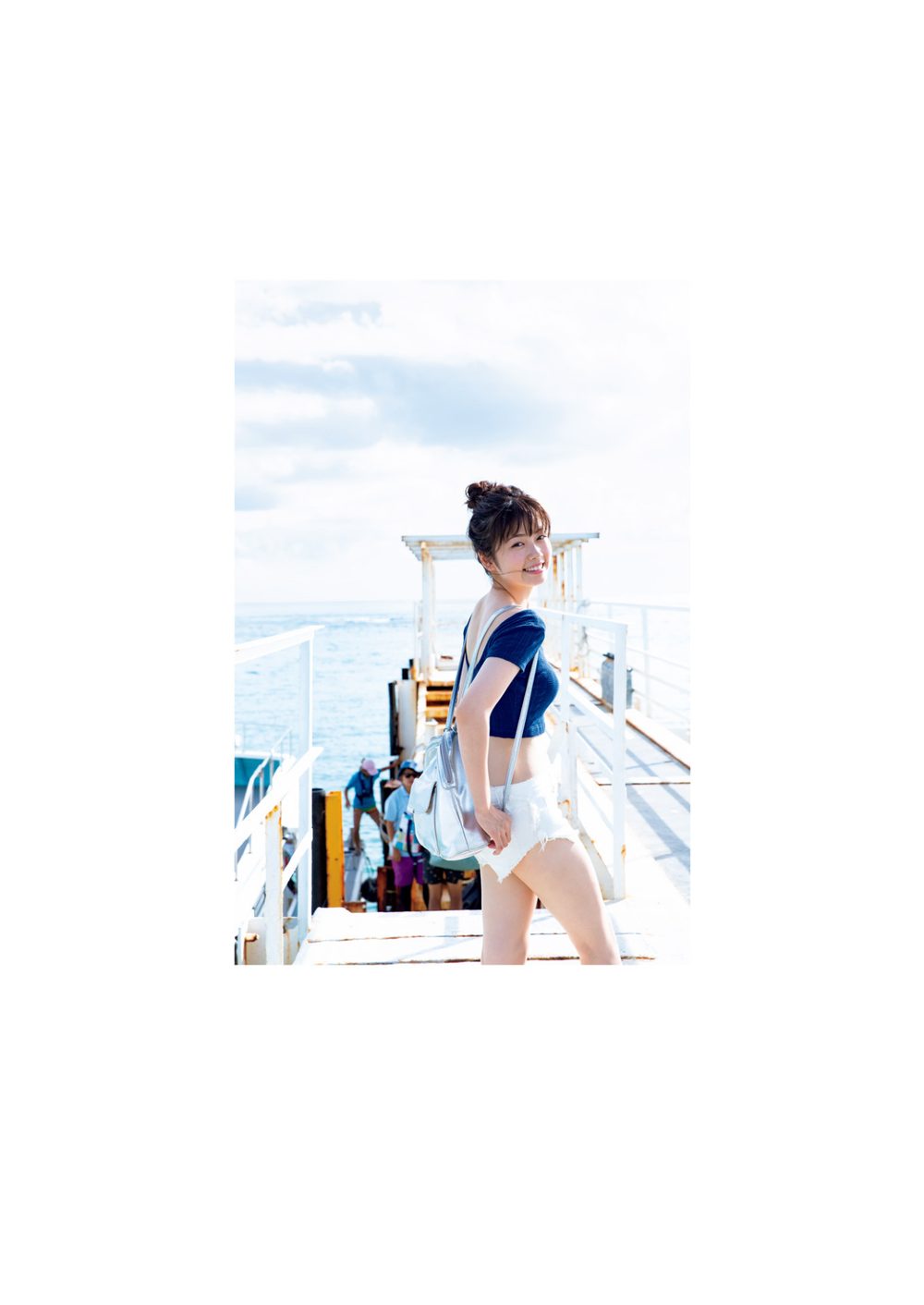 小芝風花写真集 『F』 試し読み3