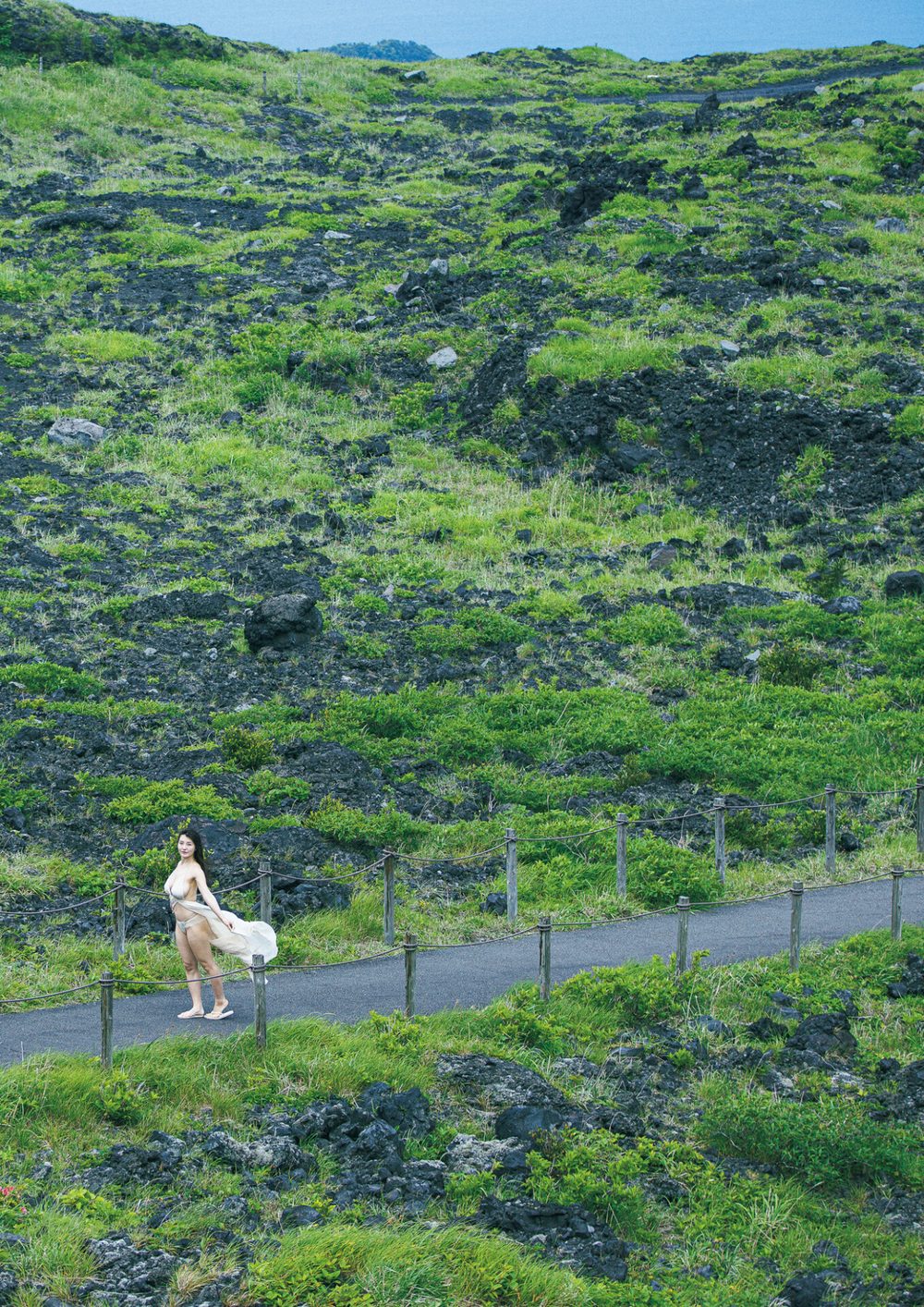 原つむぎ 写真集 『 Bloom 』 試し読み4
