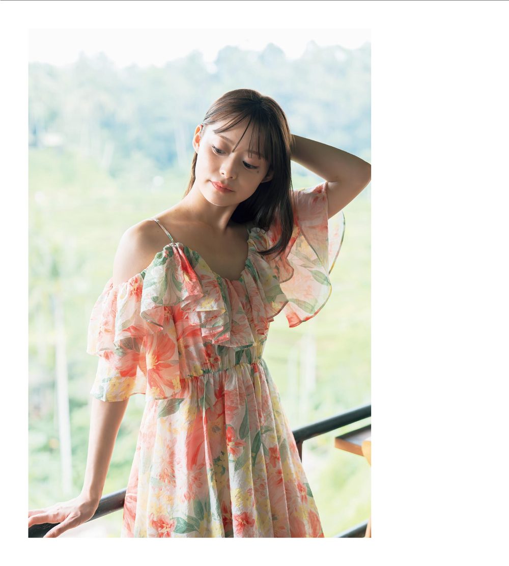 田崎さくら1st写真集 さくらいろ 試し読み8