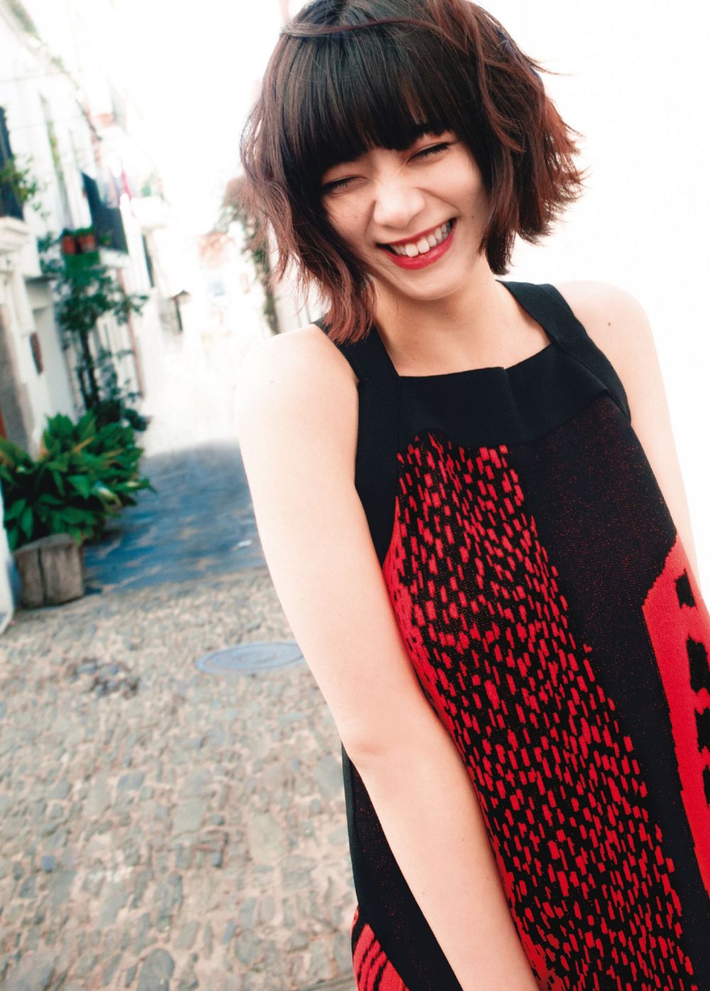 池田エライザファースト写真集「pinturita」 試し読み2