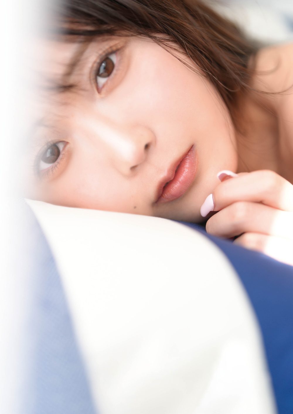 白瀬あかり1st写真集 妄惑 試し読み5